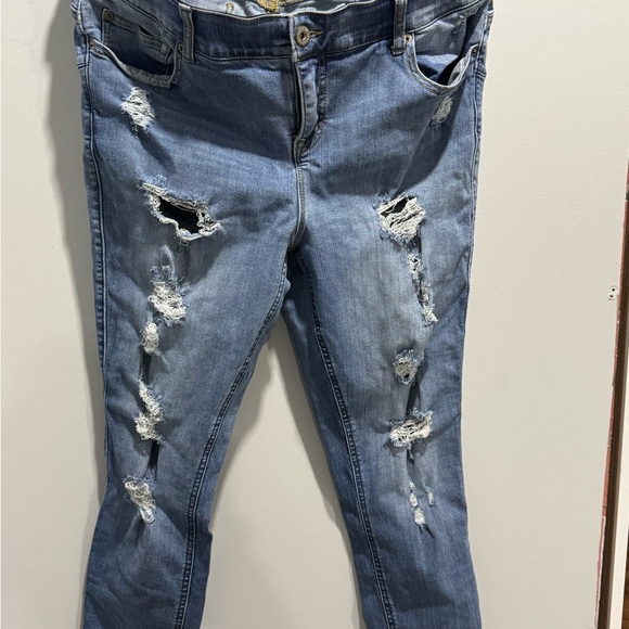 Distressed Blue Jeans - Picture 1 of 4